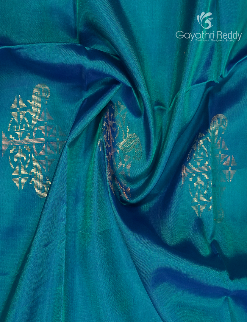 Pure Kanchipuram Soft Silk Saree in Blue and Dry Mehendi