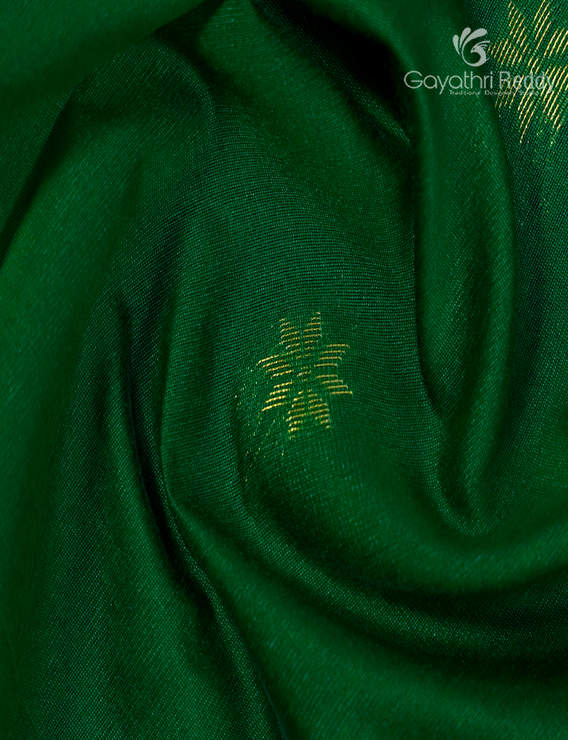 Silk Cotton Saree in Rama Green and Rani Pink