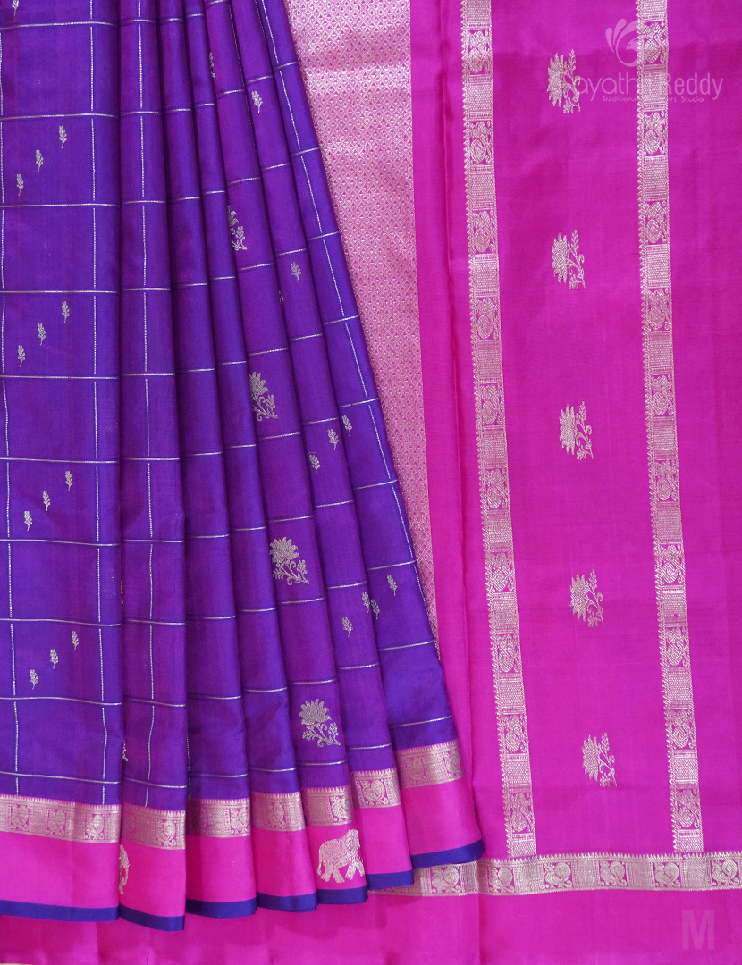 PURE VENKATGIRI PATTU-VP1089