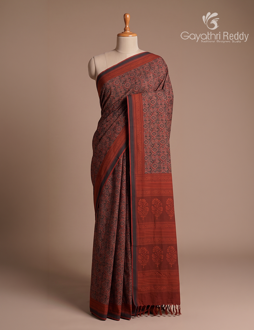 Vidharbha Cotton Saree in Deep Maroon