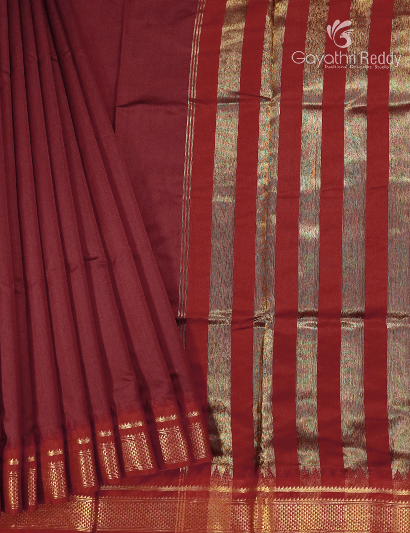 Semi Gadwal Saree in Deep Maroon