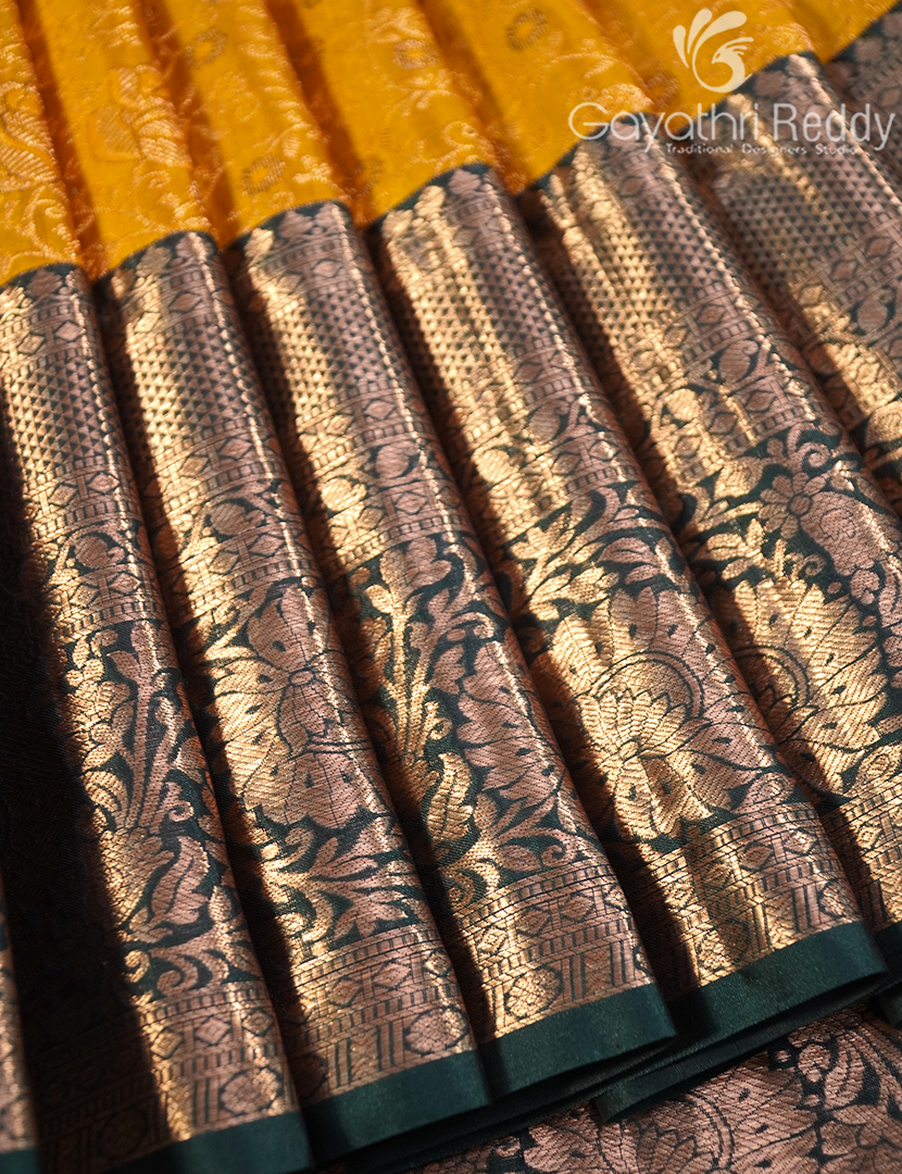 KANCHI PATTU-KP8536