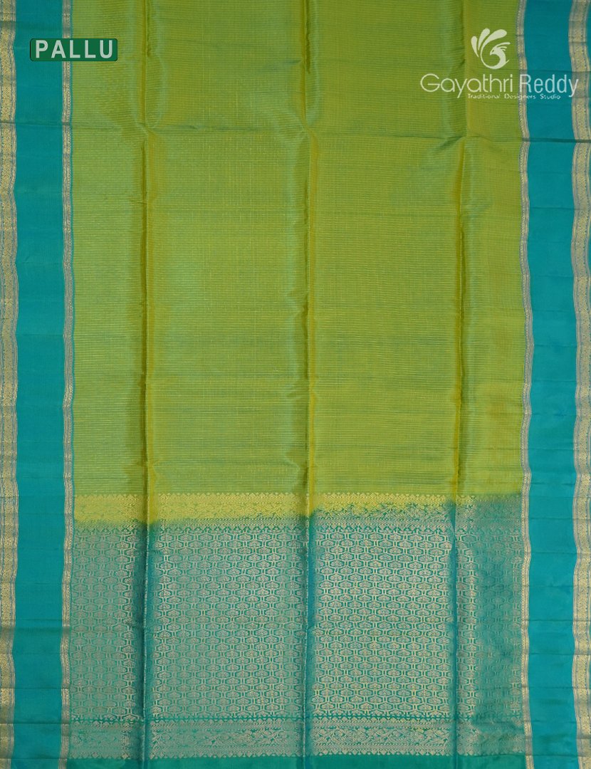 Pure  Kanchipuram Light Weight Silk Saree in Parrot Green and Teal Blue