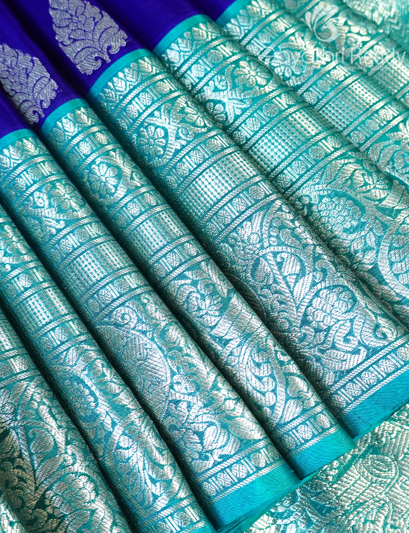 PURE VENKATAGIRI PATTU-VP1153