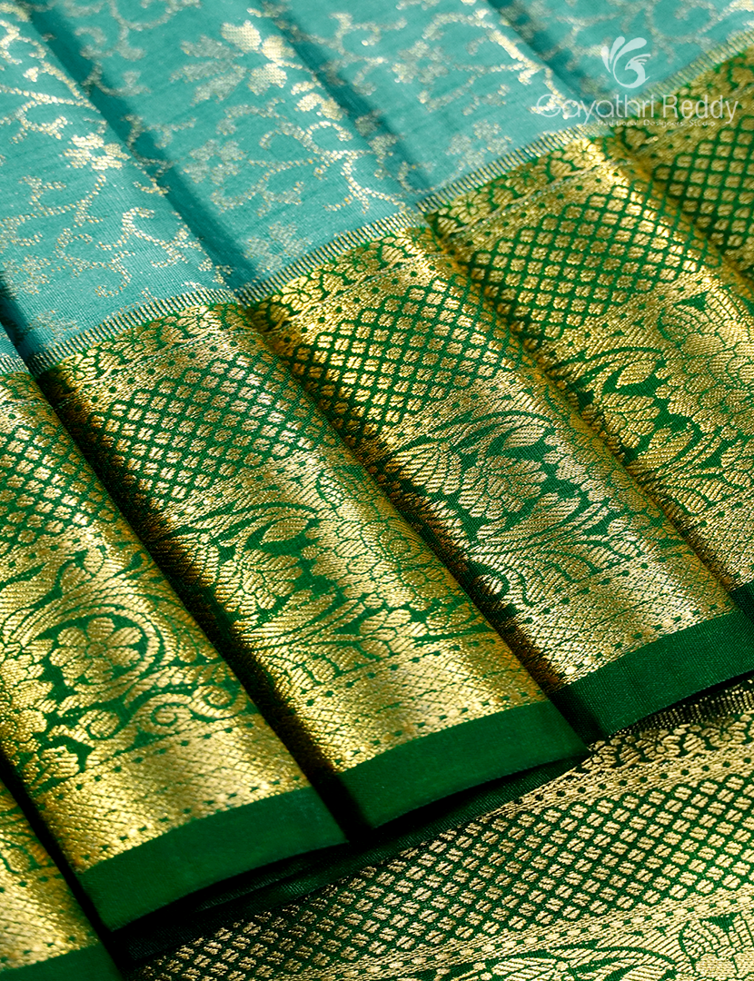 Semi Kanchipuram Silk Saree in Sea Blue and Bottle Green