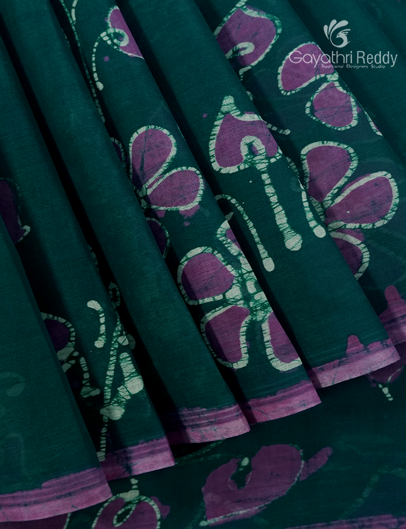 Cotton Batik Print Saree in Deep Rama Green