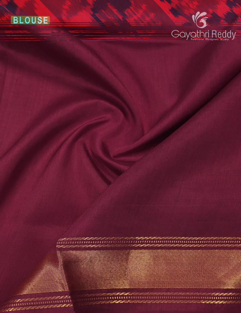 Pure Ikat Silk Saree in Onion Pink and Magenta