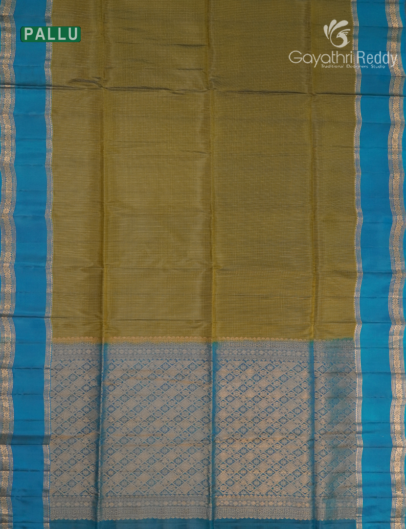 Pure  Kanchipuram Light Weight Silk Saree in Deep Olive Green and Peacock Blue