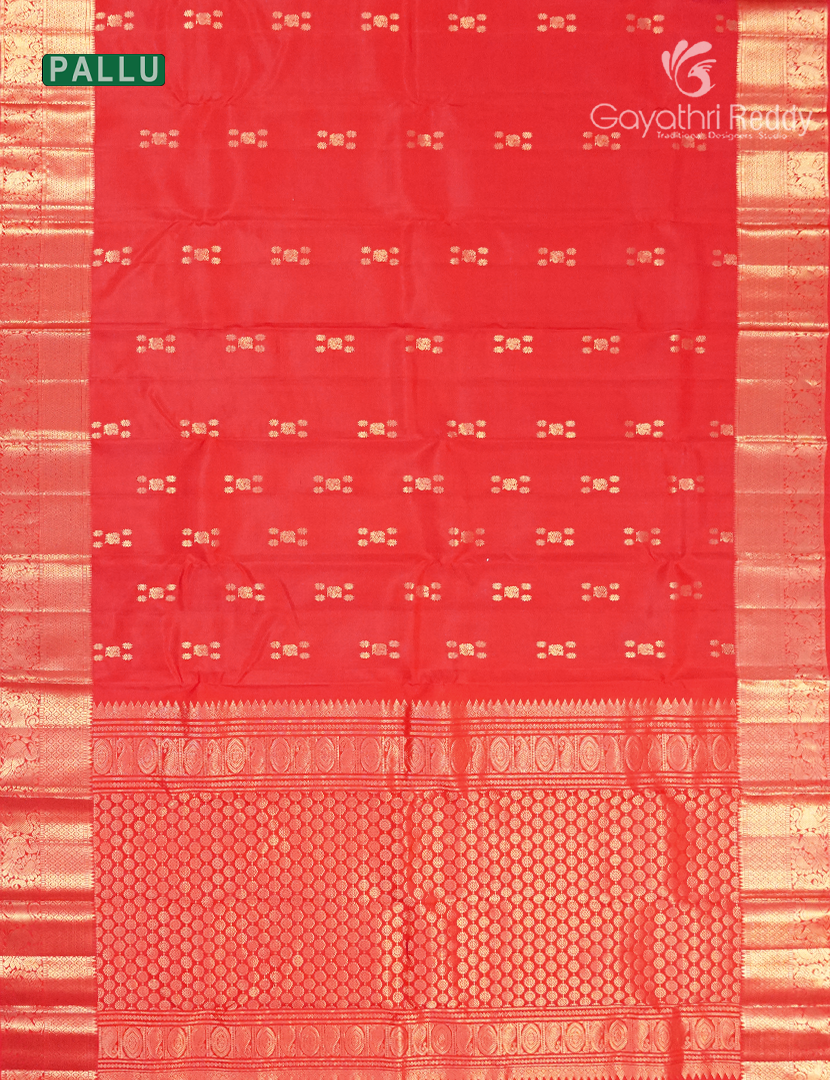 Pure Kanchipuram Silk Saree in Crimson Red (Medium Borders )