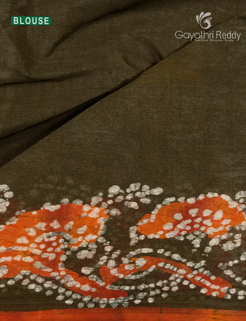 Cotton Batik Print Saree in  Deep Mehendi Green