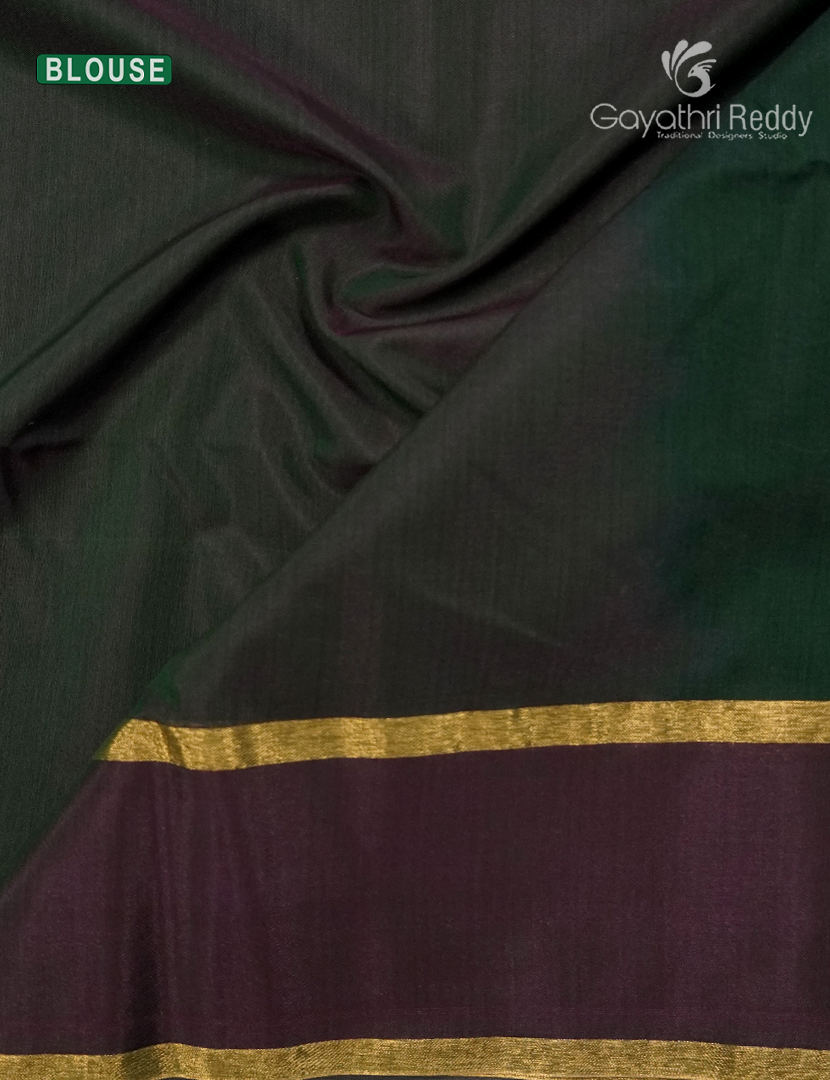 Kanchipuram Sico Saree in Bottle Green and Deep Snuff