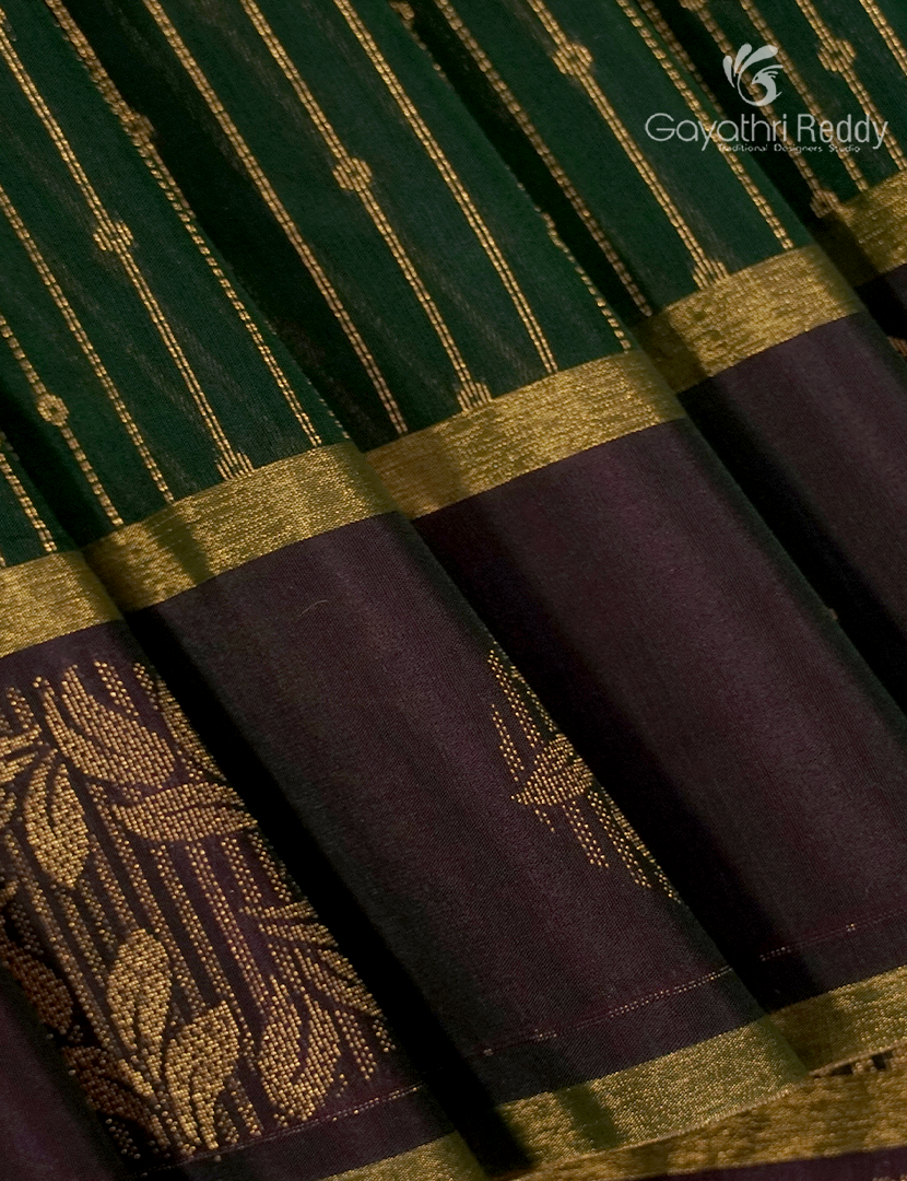 Kanchipuram Sico Saree in Bottle Green and Deep Snuff