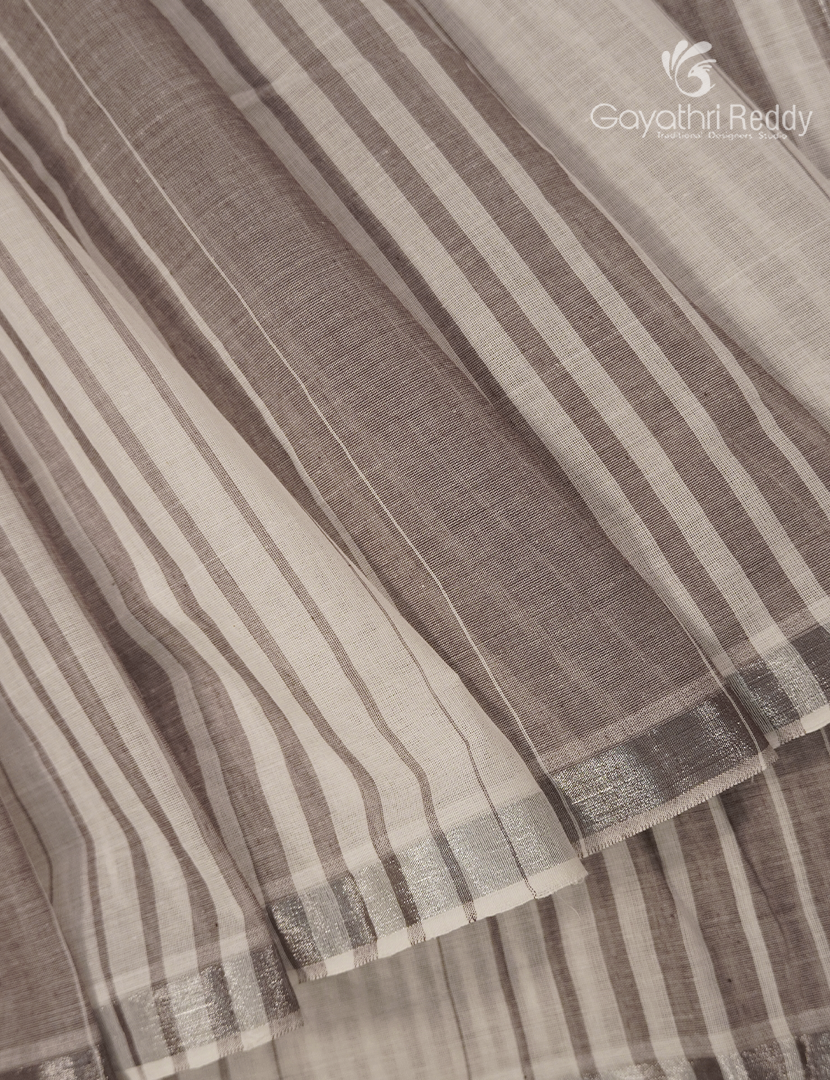 Pure Kanchi Cotton Saree in Cream and Grey