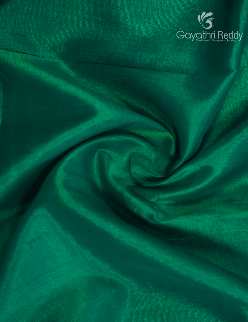 Pure Mangalagiri Langa Voni Set in Rama Green