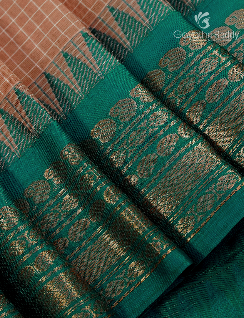 Pure Gadwal Cotton Saree in Beige and Rama Green