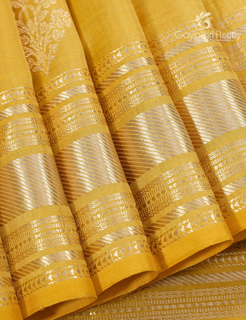 Pure Kanchipuram Silk Vintage Saree in Custard Yellow