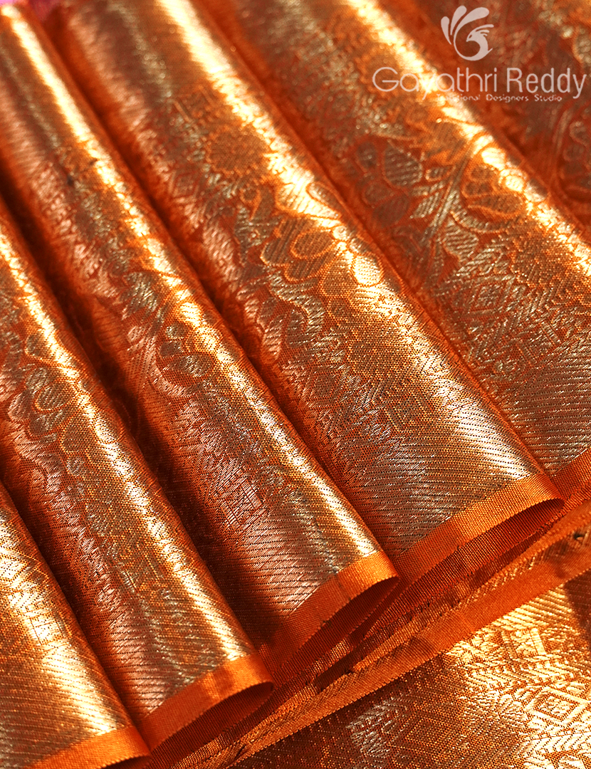 KANCHI PATTU-KP8256