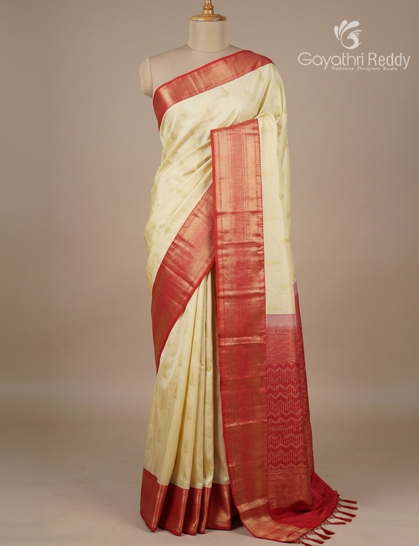 Semi Kanchipuram Silk Saree in Cream and Deep Pink