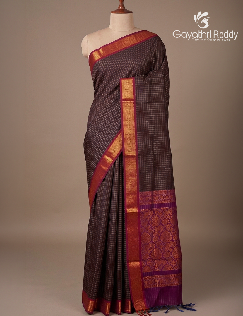 Kanchipuram Sico Saree in Deep Violet and Magenta