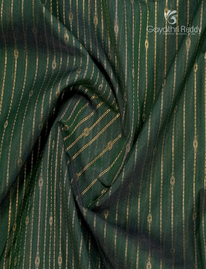 Kanchipuram Sico Saree in Bottle Green and Deep Snuff