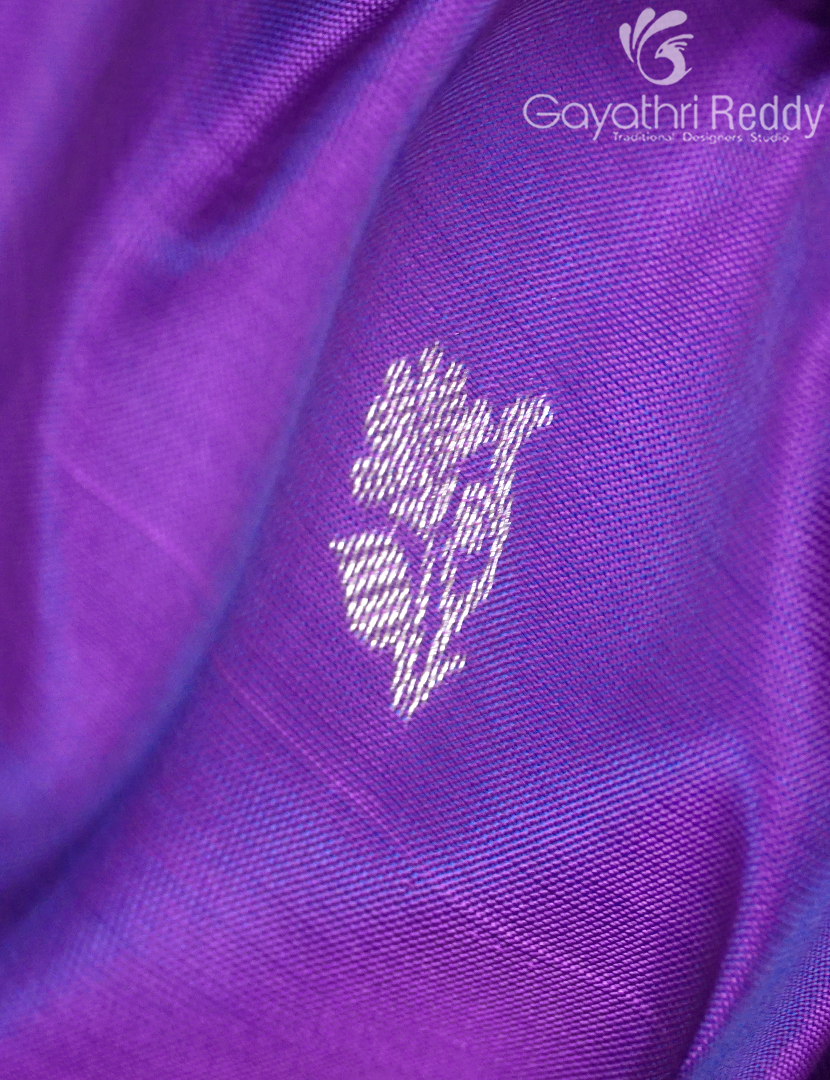 LIGHT WEIGHT KANCHI PATTU-KP8618