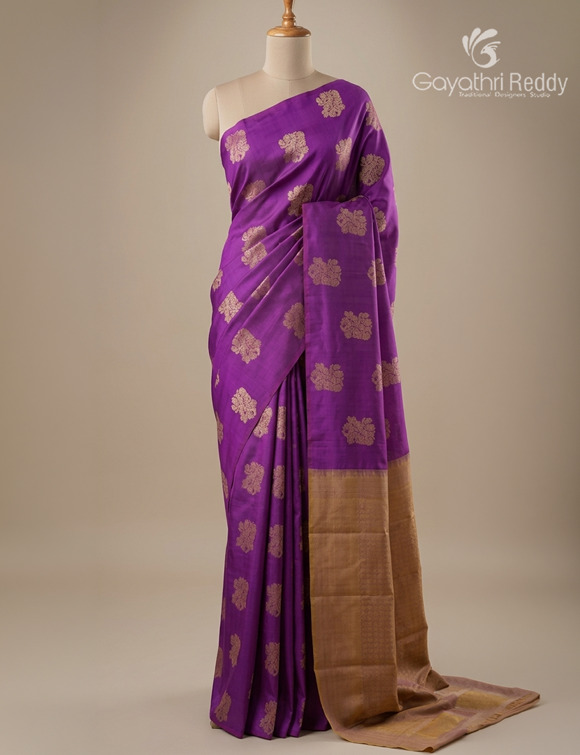 Pure Kanchipuram Silk  Saree in Purple ( Butta Style )