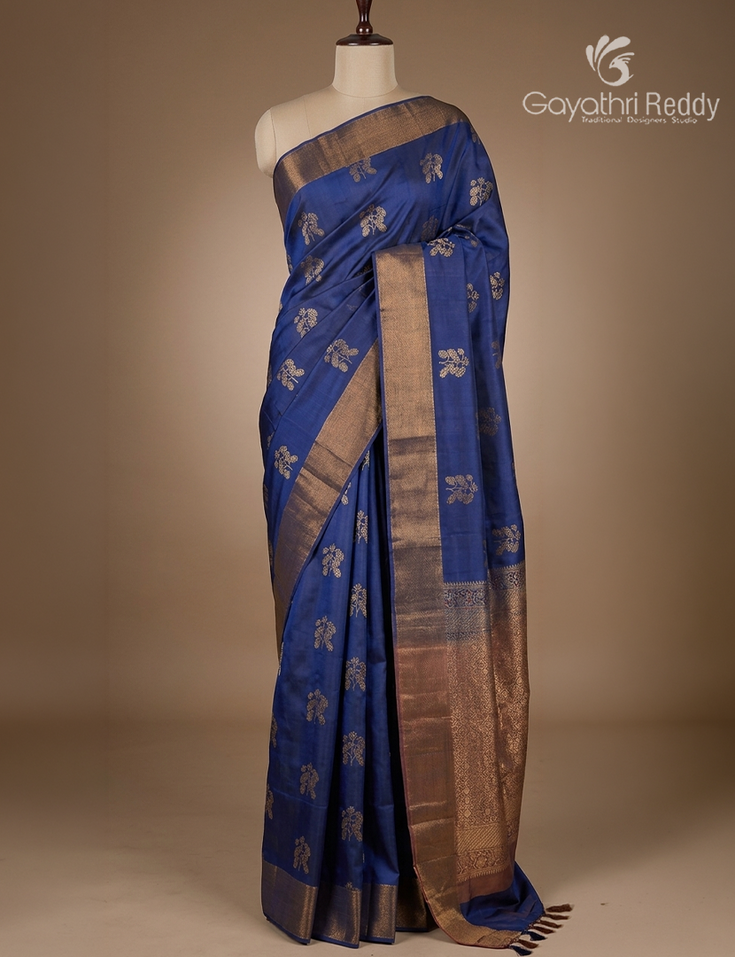 Pure Kanchipuram Silk Saree in Deep Grey ( Small Borders )