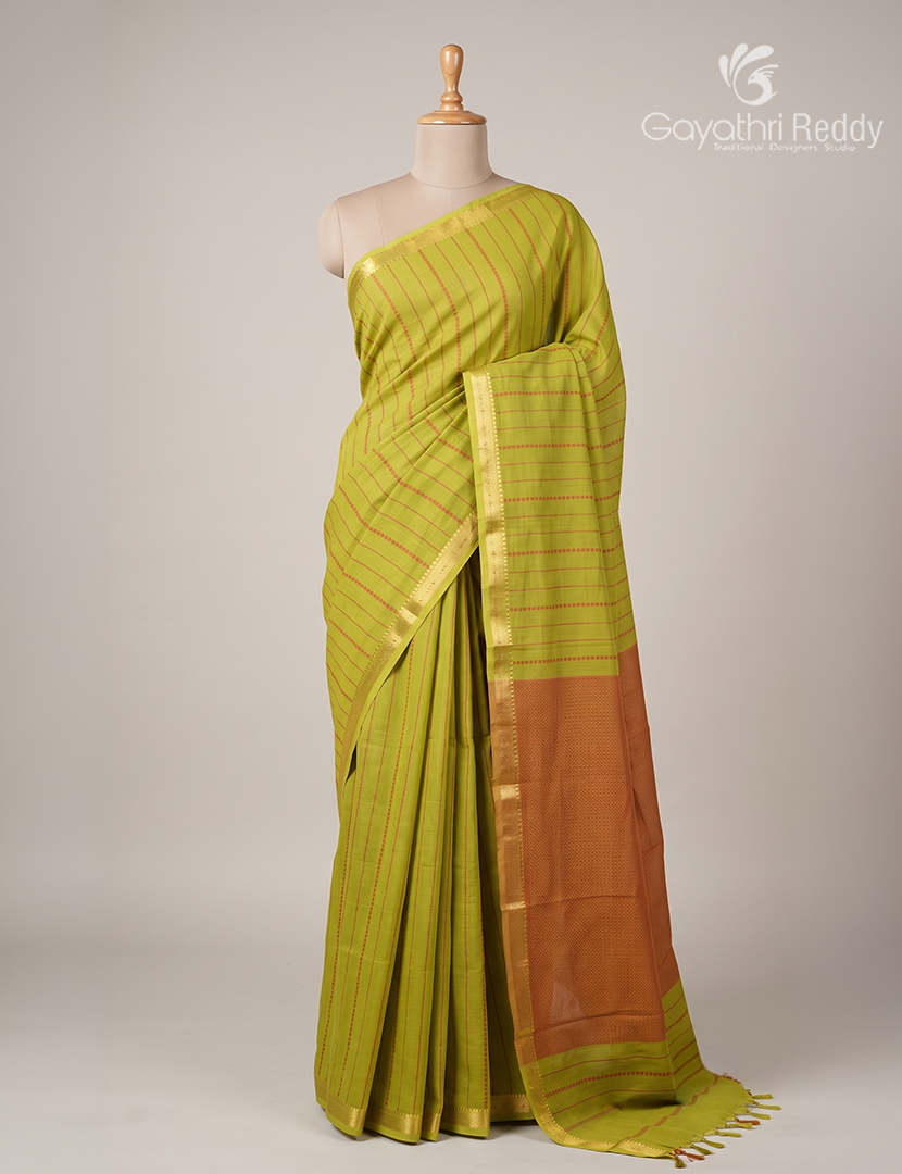 Pure Kanchi Cotton Saree in Mehendi Green