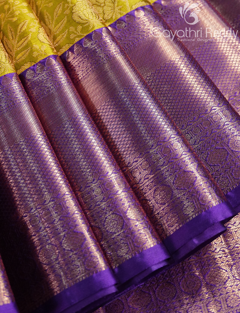 KANCHI PATTU-KP8432