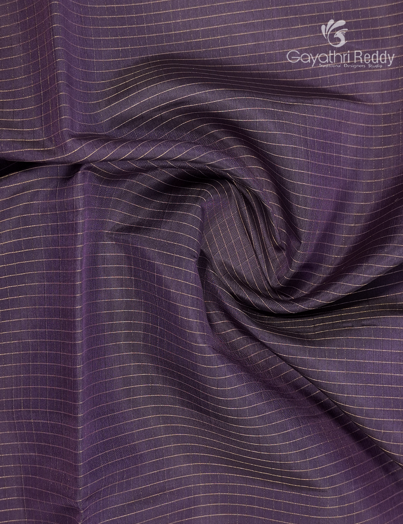 Pure  Kanchipuram Light Weight Silk Saree in Mauve Lavender and Maroon