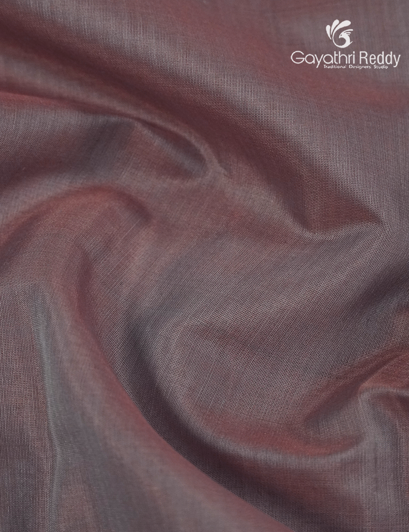 Pure Kanchipuram Sico Saree in Dual Tone of Grey and Red