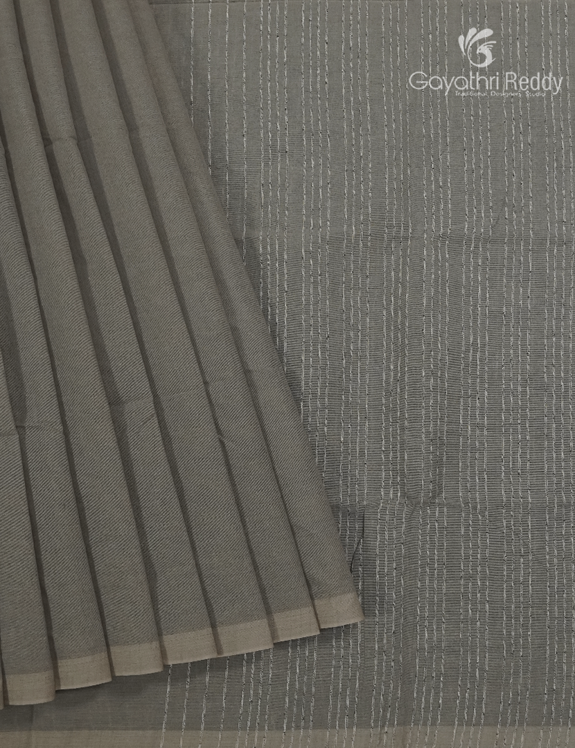 Pure Handloom Cotton Saree in Grey