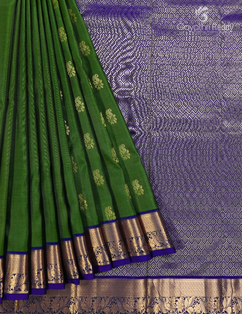 Pure Kanchipuram Silk Saree in Deep Leaf Green and Navy Blue