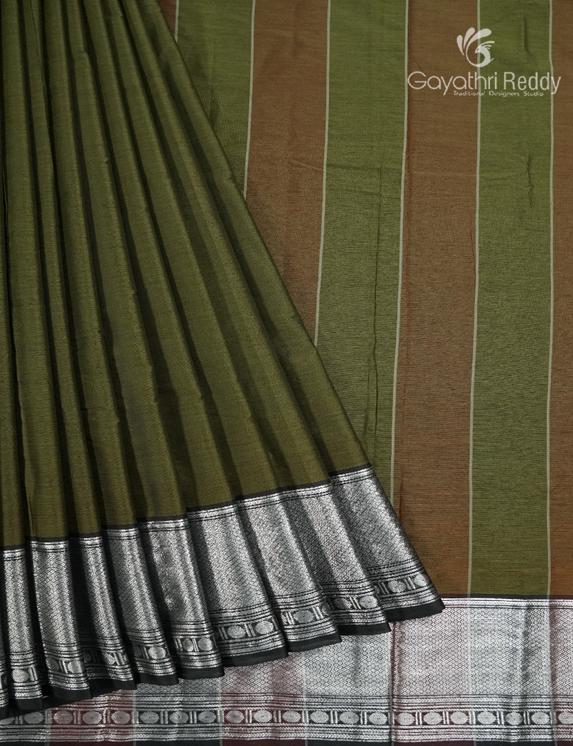Pure Narayanpet Cotton Saree in Mehendi Green