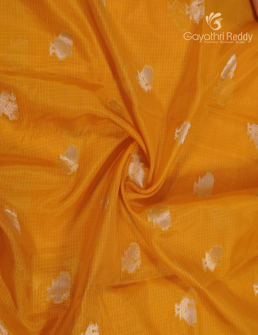 Banaras Kota Lehanga Set in Tangarine and Baby Pink