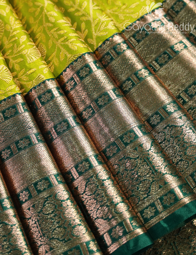 KANCHI PATTU-KP8433