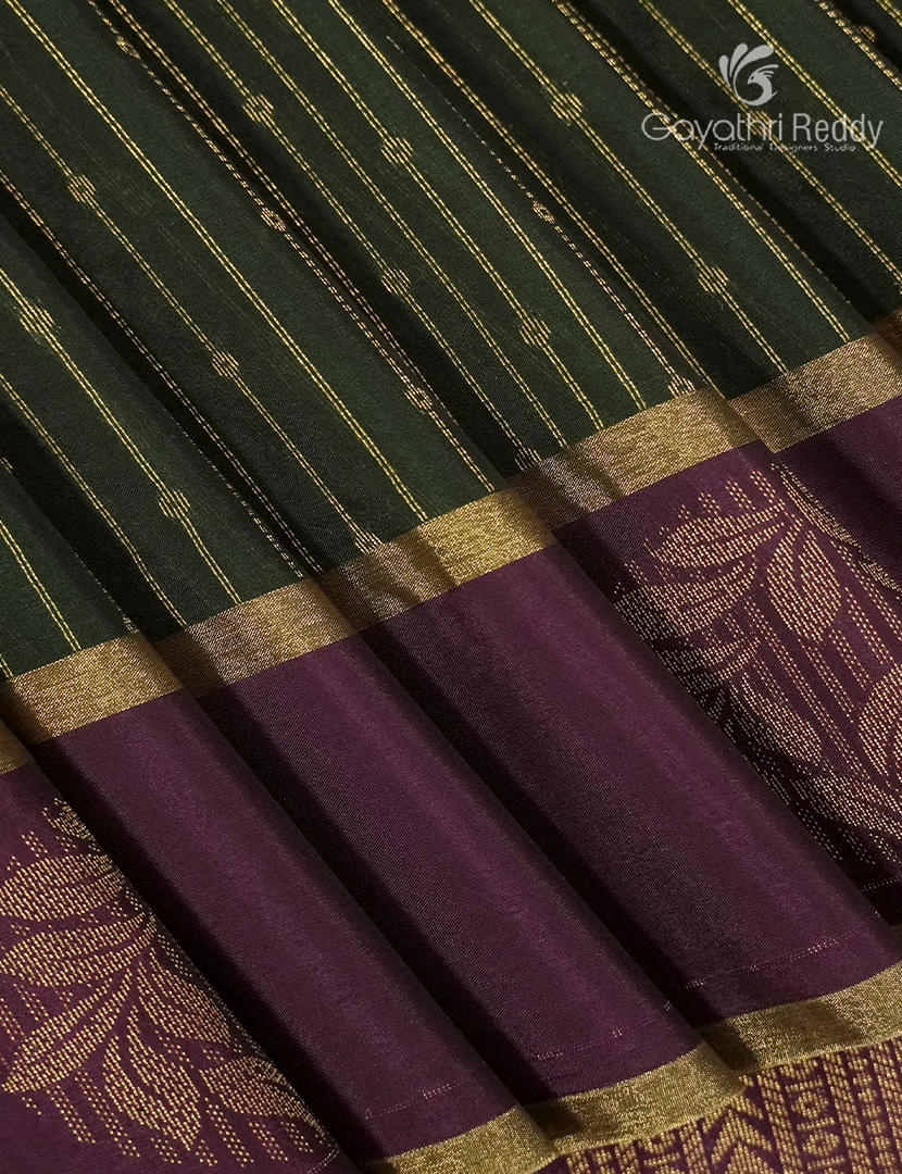 Kanchipuram Sico Saree in Deep Olive Green and Deep Snuff