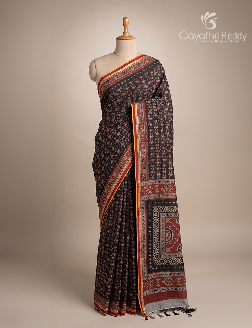 Vidharbha Cotton Saree in Black and Rust