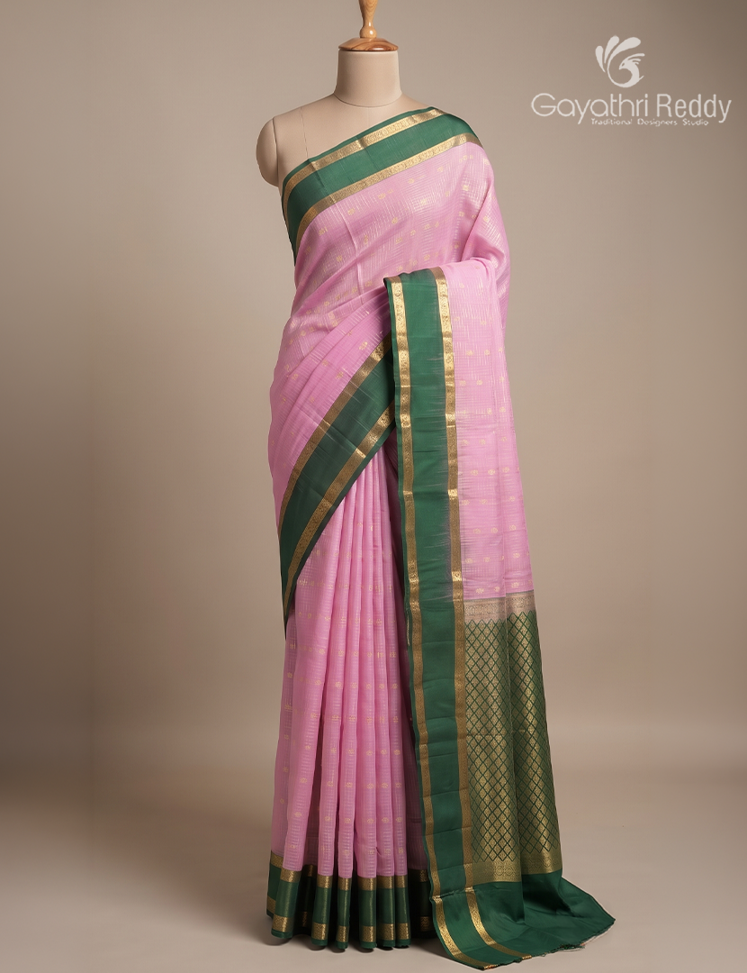 Pure Kanchipuram Vintage Silk Saree in Baby Pink and Deep Green