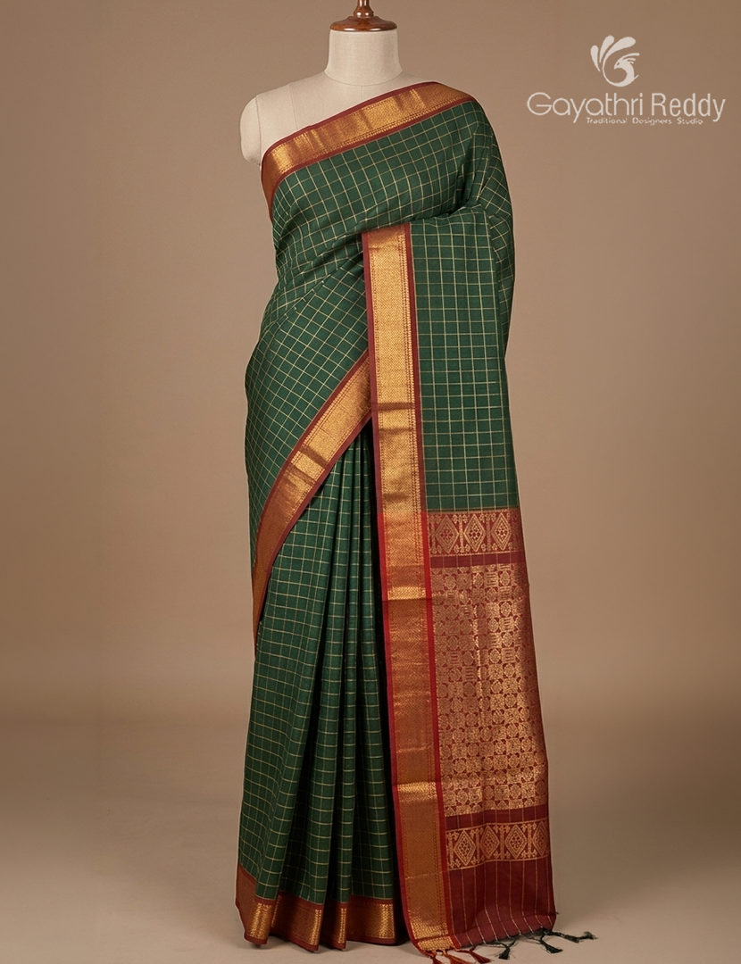 Kanchipuram Sico Saree in Bottle Green and Maroon