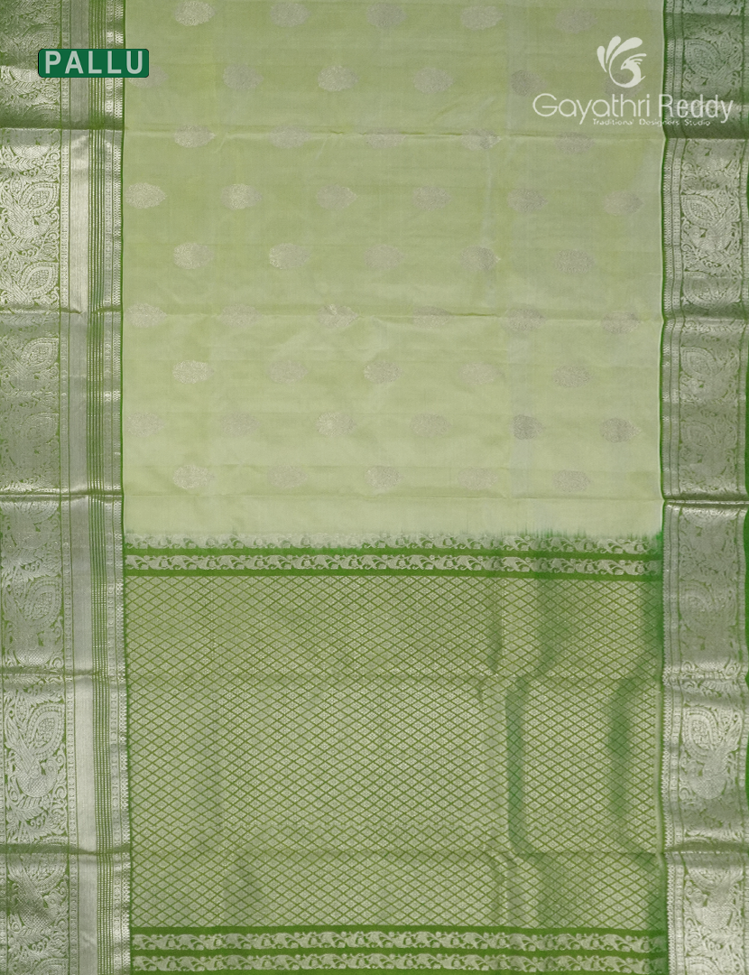 Pure Venkatagiri Silk Saree in Pista Green and Leaf Green