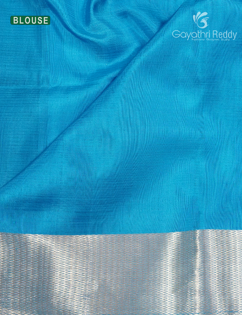Pure Kanchipuram Silk Vinrage Saree in Sky Blue