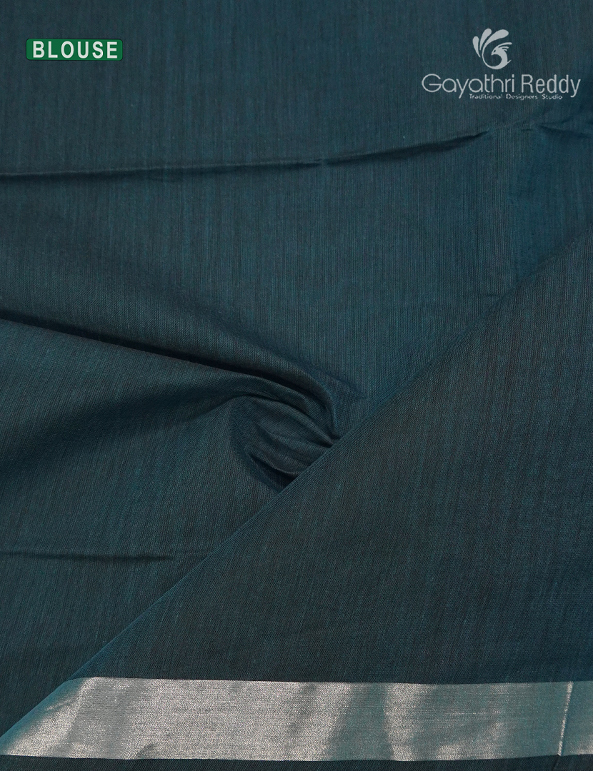 Pure Kanchi Cotton Saree in Deep Rama Green and Black