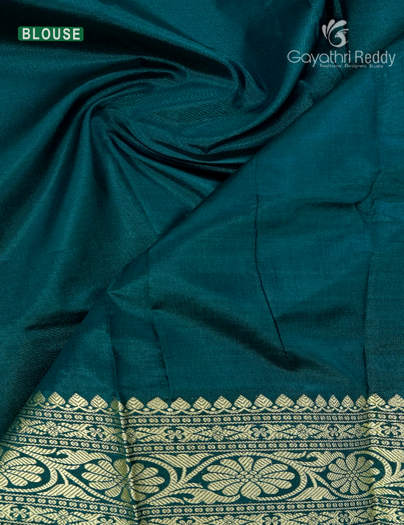 Pure Banaras Katan Silk Saree in Deep Peacock Green