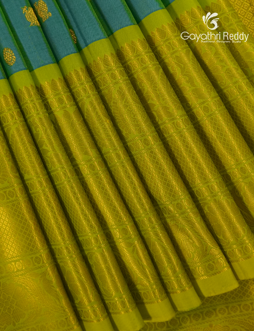 Pure Gadwal Silk Saree in Deep Rama Green and Mehendi Green