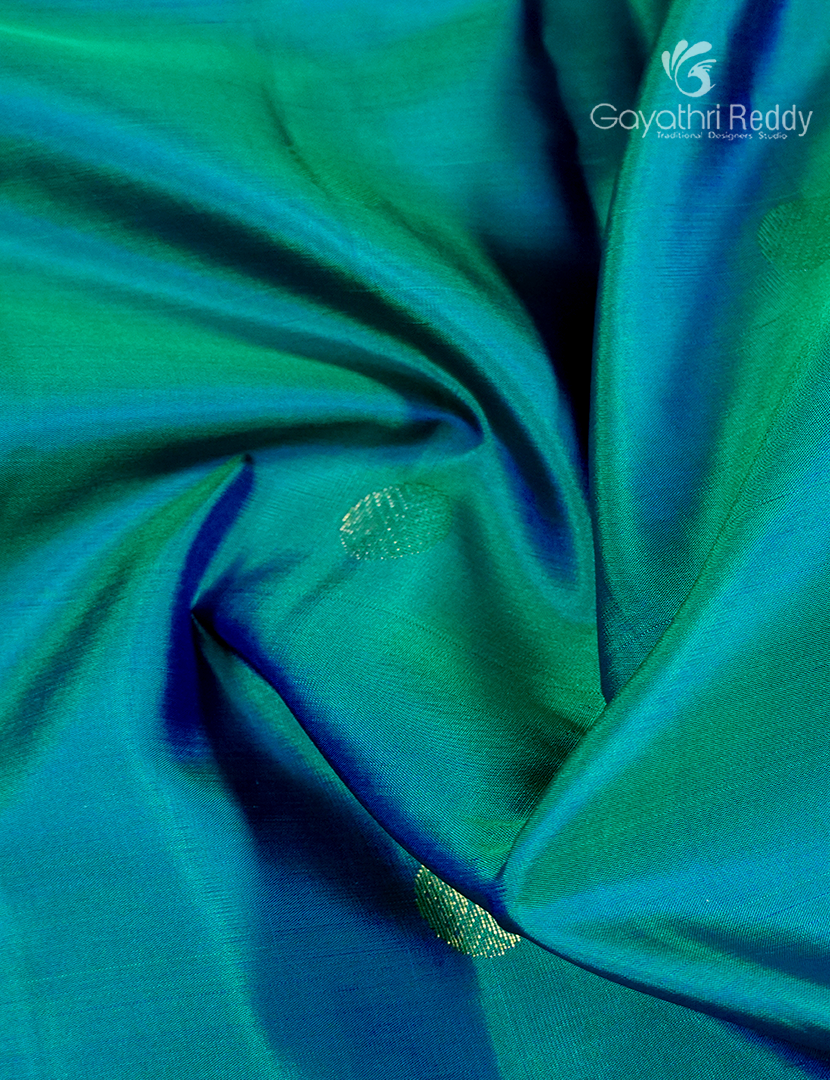 Pure Kanchipuram Silk Saree in Dual Shade of Sea Green and Royal Blue  (Medium Borders )-KP8773