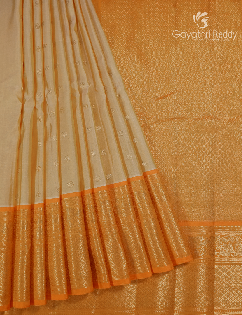 Pure Gadwal Silk Saree in Ivory and Light Coral