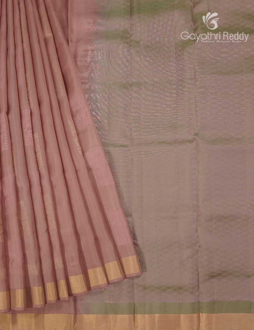 Pure Kanchipuram Silk Saree in Pastel Peach ( Small Borders)