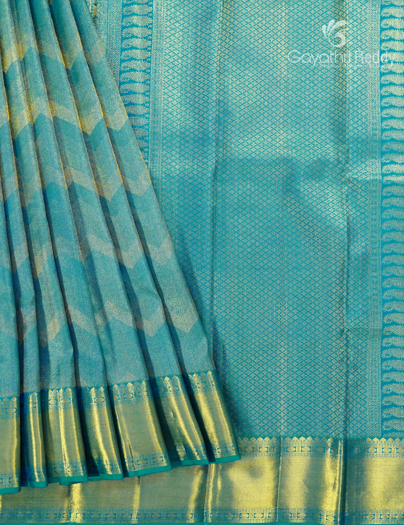 Pure Kanchipuram Wedding Silk in Teal blue