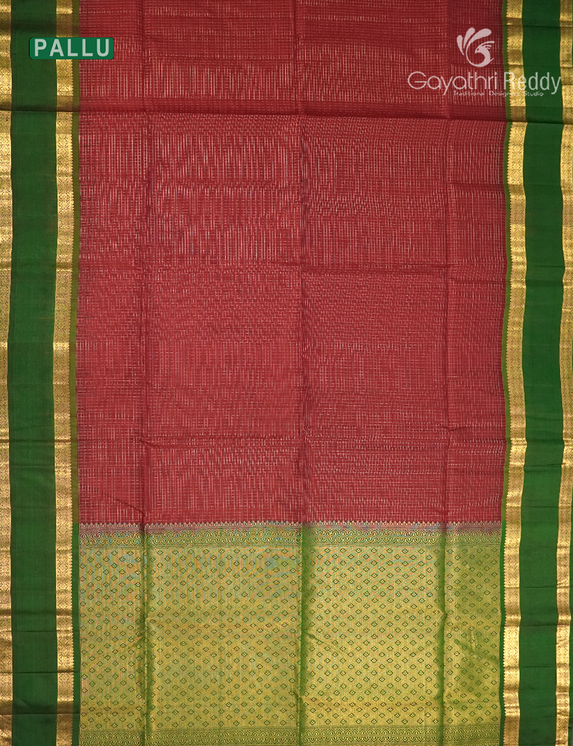 Pure Kanchipuram Vintage Silk Saree in Maroon Red and Bottle Green
